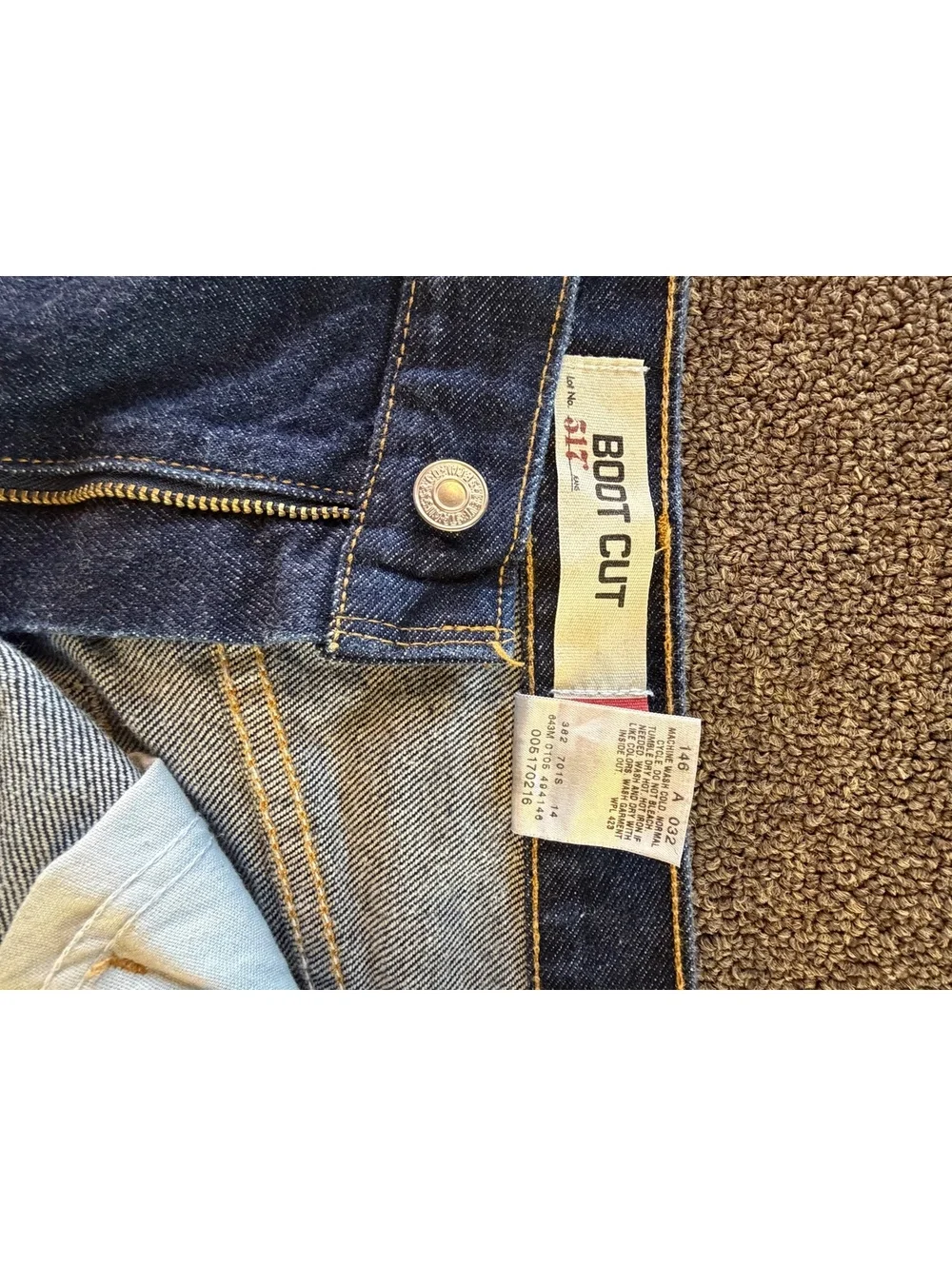 05 vintage Levi’s 517 Boot Cut Jeans Men’s 33x36 Made USA 100% Cotton Blue Denim